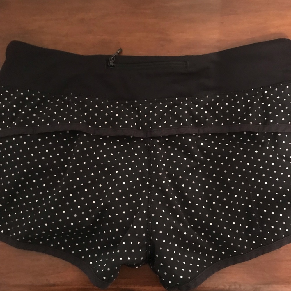 ✨ lululemon speed shorts size 6